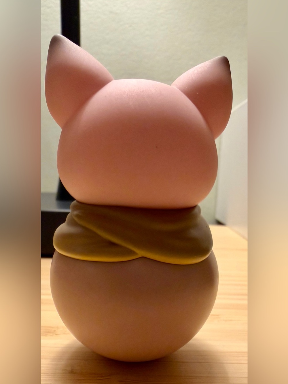 PopMart Pucky Roly-Poly Kitty Figure - Sphynx - Picture 2 of 3